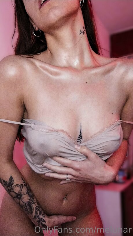 Melunar exclusive pornstar gallery