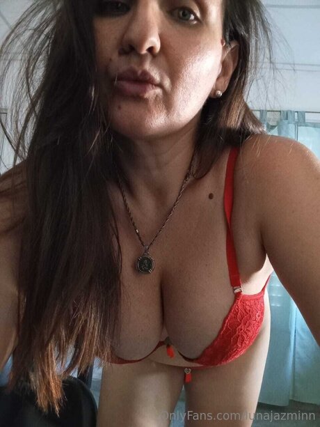 Lunajazminn star exclusive images