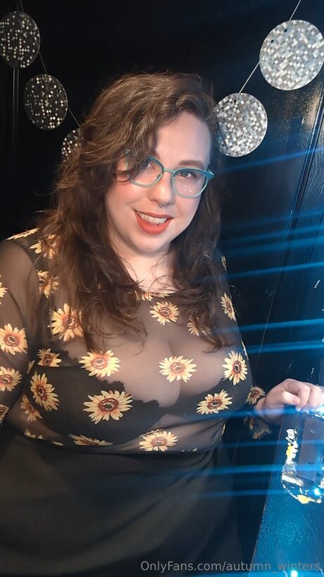 Autumn Winters free actress gallery