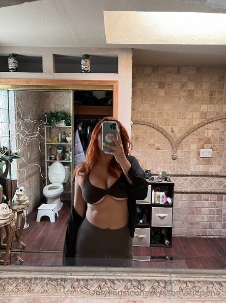 Alyssamariepena model top photo