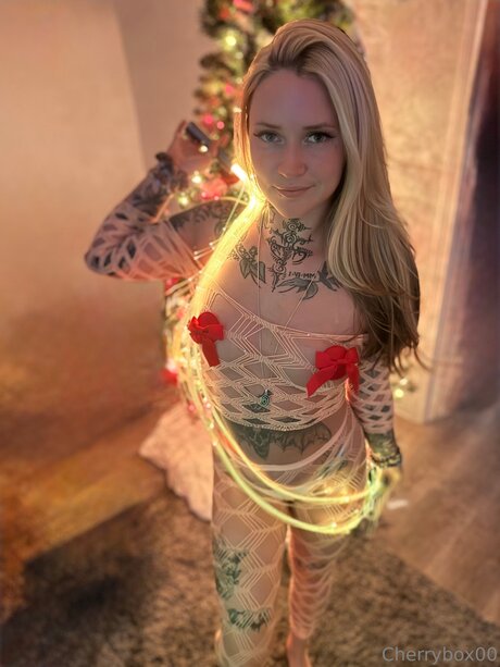 Cherrycream0 model erotic archive