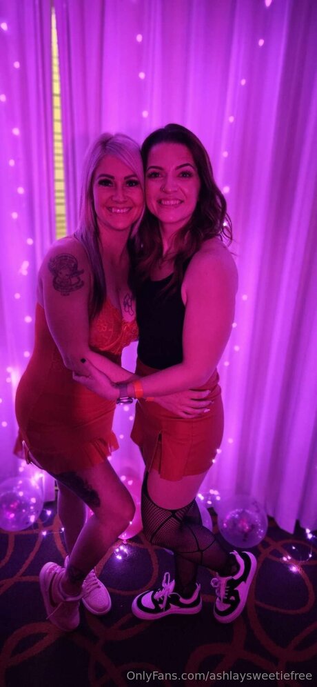 Ashlaysweetiefree pornstar nude archive