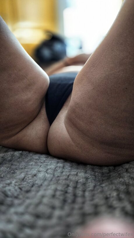 Perfectwifex model nudes images