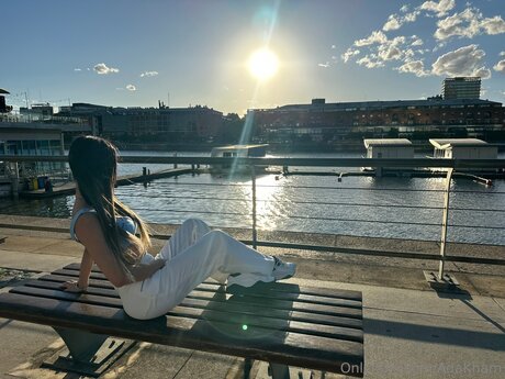 facesitting onlyfans pornographic image