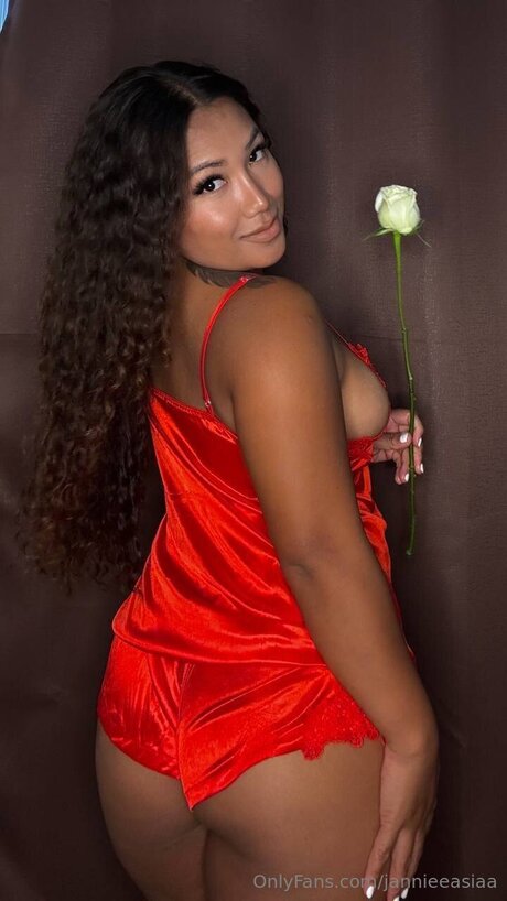 Jannieeasiaa model free images