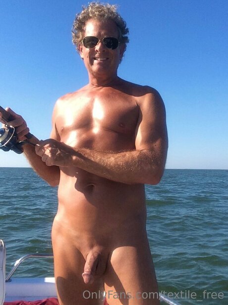 thick girls onlyfans naked galleries