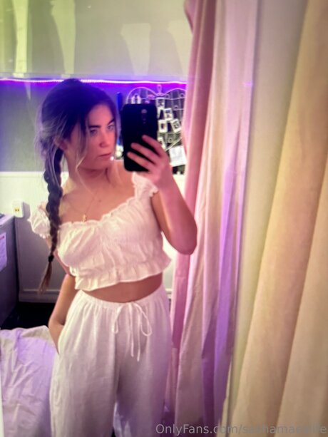 Sashamaeslife high quality pornstar pic