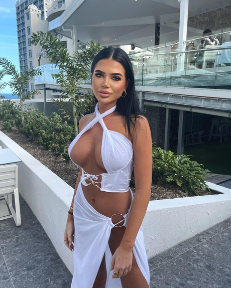 Codi Provan model hot pics