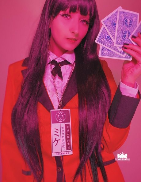 Katception model top photo