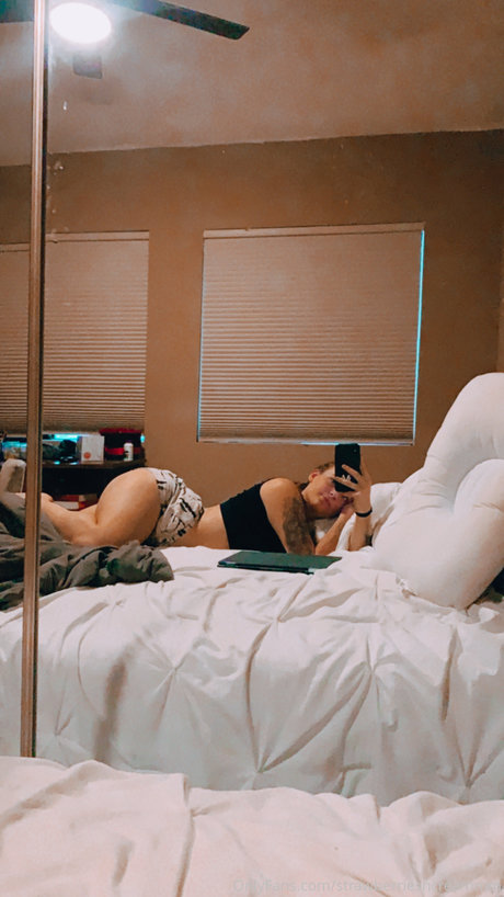 Lindsay Lohann model art images