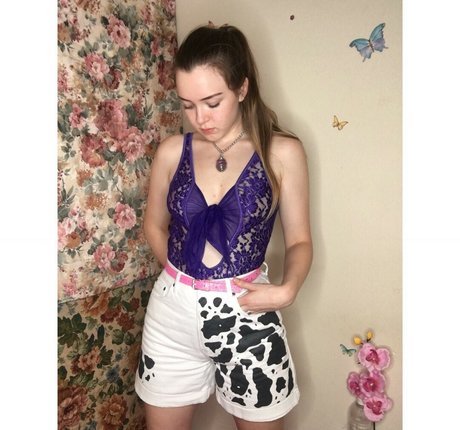 Tori Eaglestone exclusive star archive