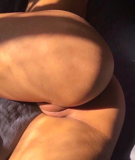 Damndashaa free model image