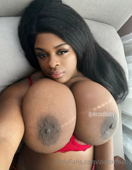 dezodbaby model top img