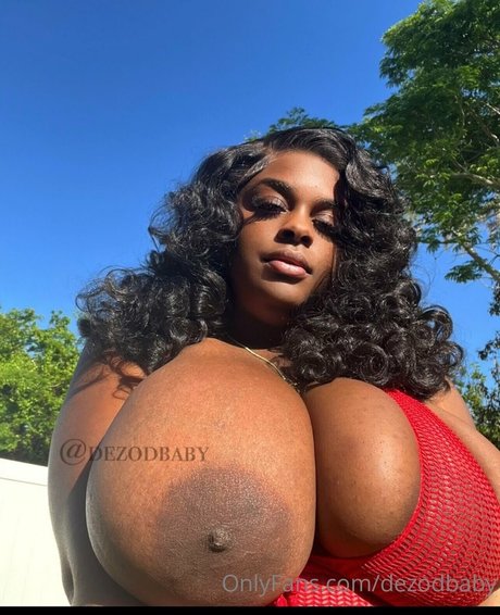 dezodbaby art model image