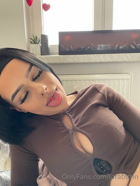 Lara Buttner top star photos