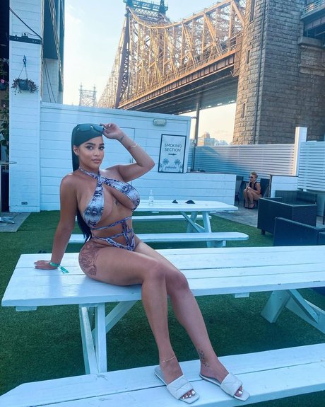 Vanessa Ann Wrigley model sex pic