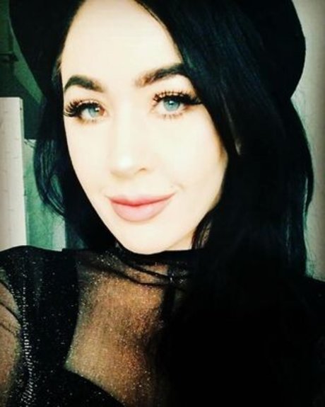 LucieLuv pornstar top picture