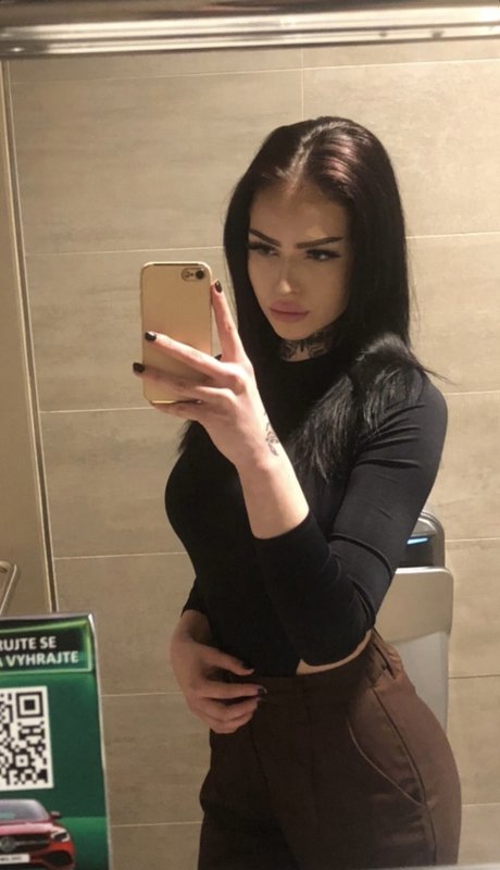 Lucie Brousilova perfect model pic