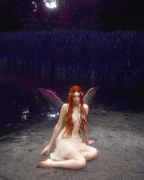 Emily O dette hot star pic