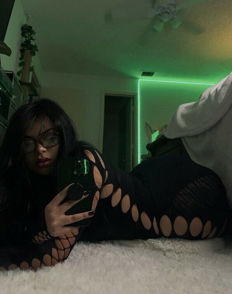 GMayaOF star hot pic