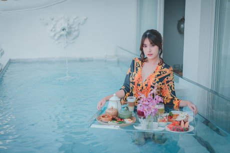 Yukine pornstar erotic img