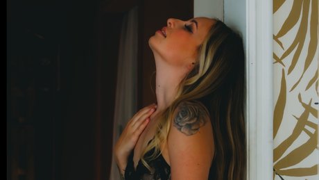 Caliwife13 star sex images