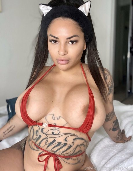 BIG BOOTY LATINA naked actress img