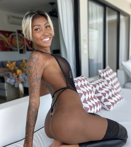 oh my gee star exclusive galleries