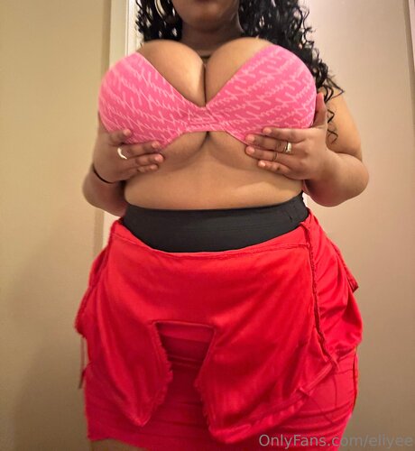 tanned onlyfans free nude photo