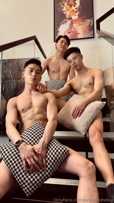 Peterandtekky model xxx picture