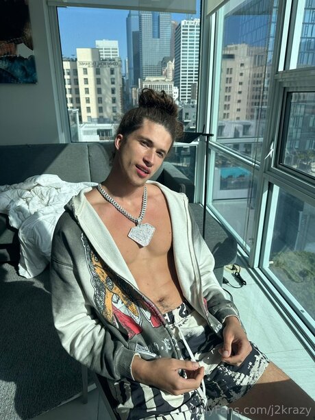 J2krazy high quality actress pic