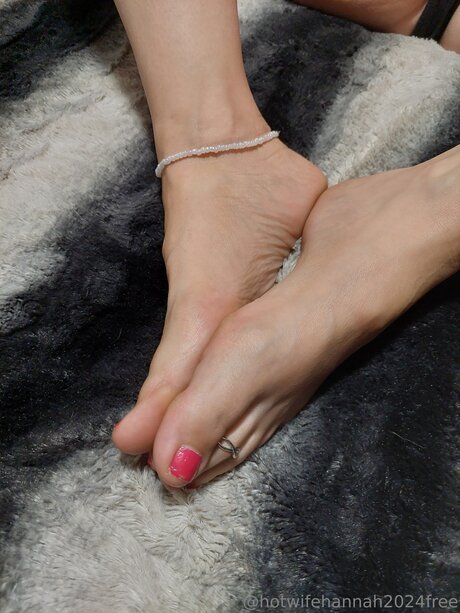 Hotwifehannah2024free nude star picture