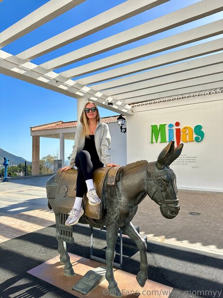 sucking tits onlyfans art porn photo