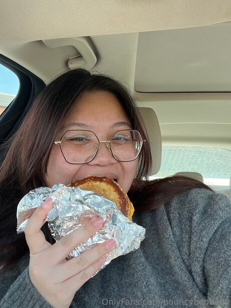 Bouncybaobaby erotic star pic