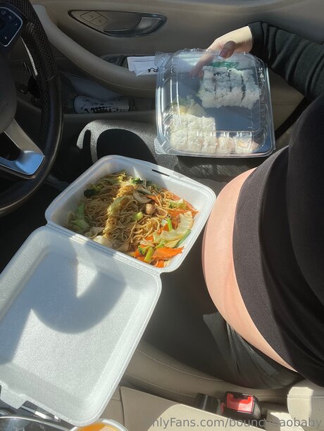 Bouncybaobaby model sexy photos