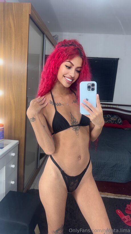 Renata Lima sexy star photo