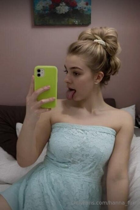 Hanna Fire pornographic model photos