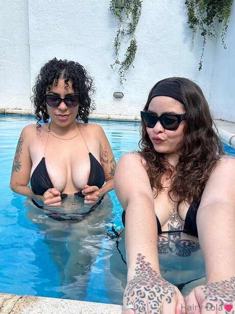 Littlehairylola porn actress photo