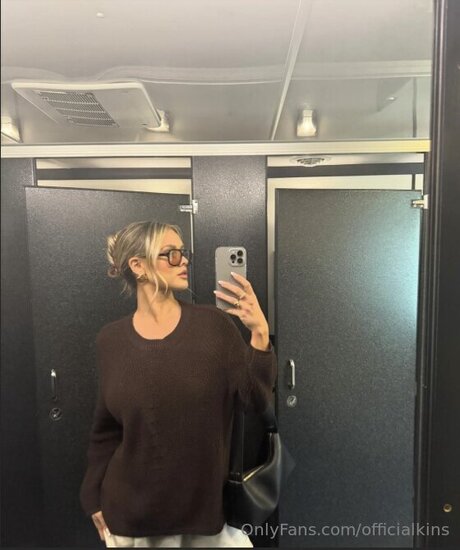 Officialkins model exclusive pics