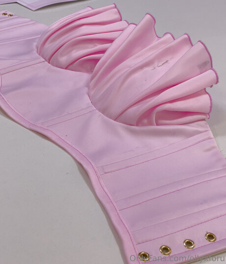 Ollyxforu erotic pornstar image