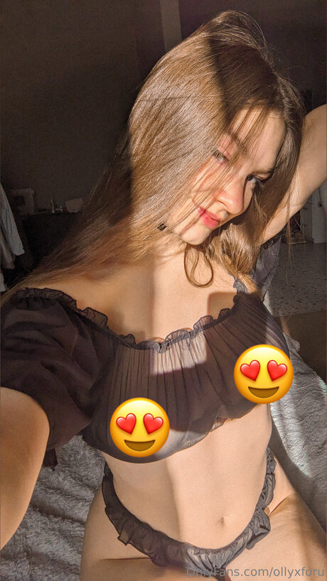 Ollyxforu beautiful model picture