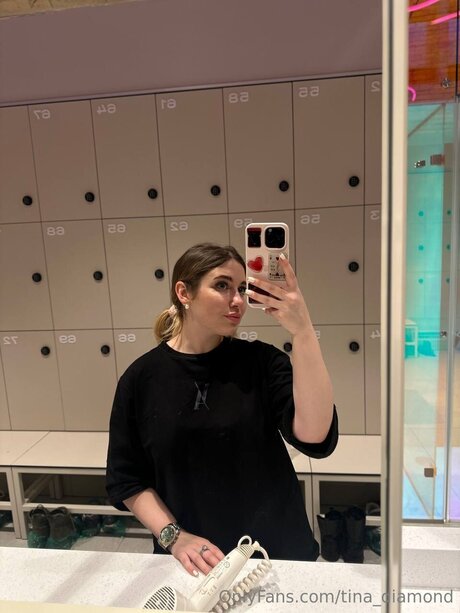 Tina Diamond Profile