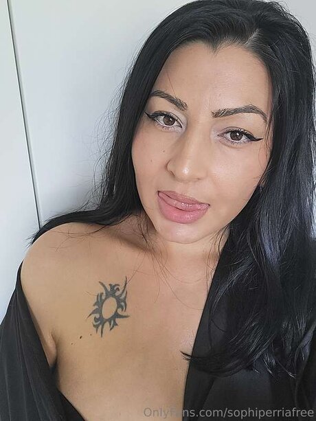 Sophiperriafree nudes star image