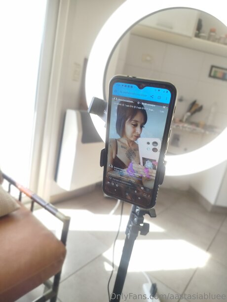 Aastasiabluee model adult pictures