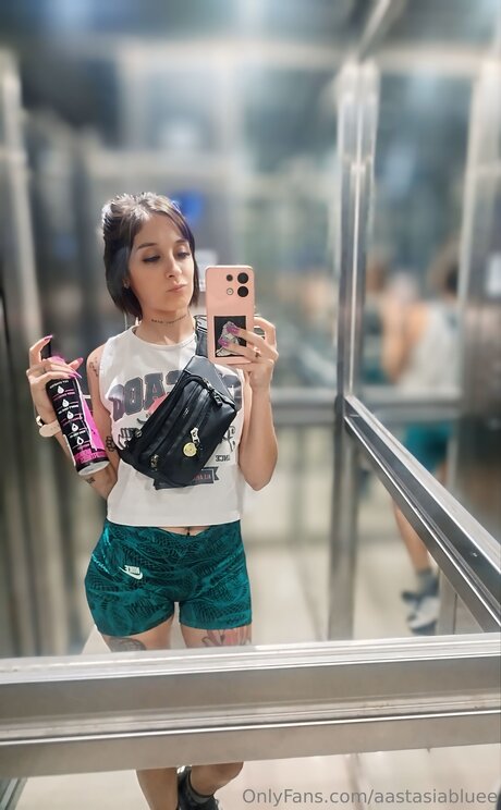Aastasiabluee art model photos