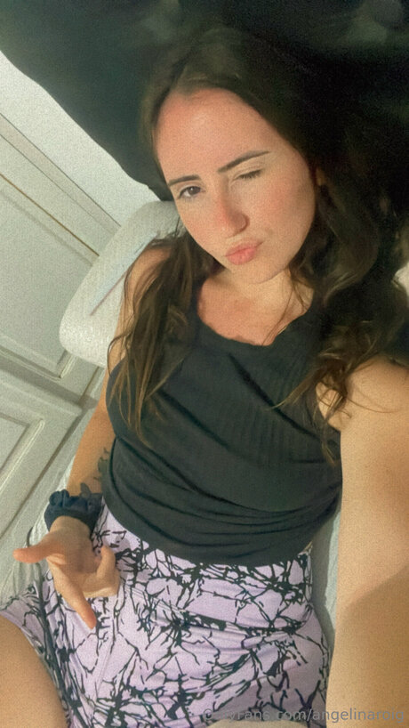 Angelinaroig pretty actress photos