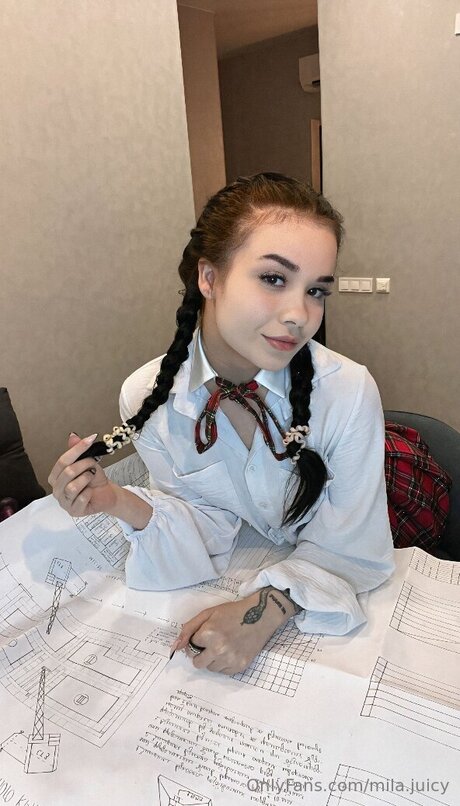 Mila Juicy pretty star galleries