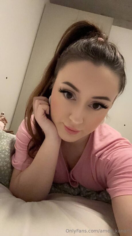 Ameli Kanari pretty star pics