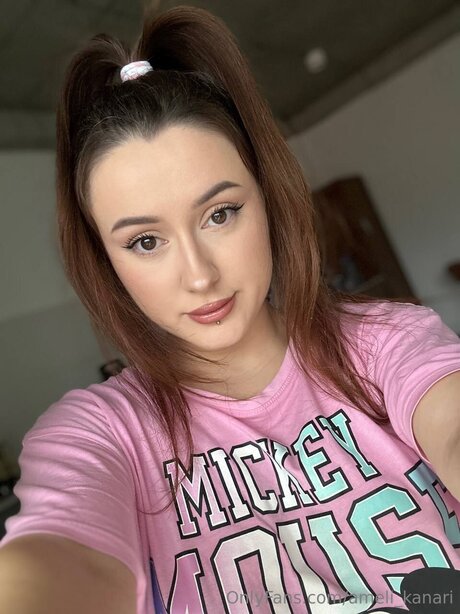 Ameli Kanari sex pornstar pics