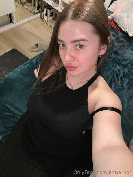 Arina Hot star pretty img